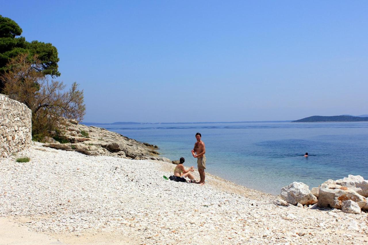 Apartments With A Parking Space Savar, Dugi Otok - 8127 Bagian luar foto