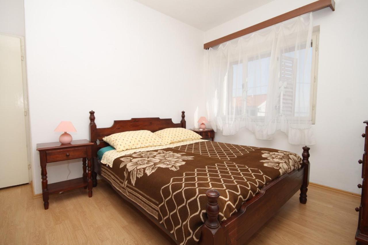 Apartments With A Parking Space Savar, Dugi Otok - 8127 Bagian luar foto
